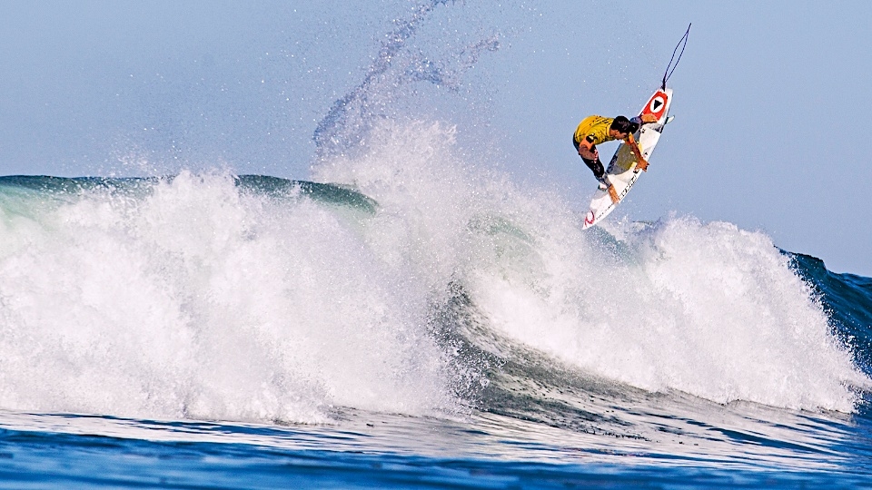 Gabriel Medina mostrou maturidade avançando o round 4 do WCT Trestles