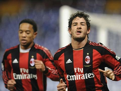 VÍDEO: Com dois de Pato e Cassano vaiado, Milan bate Sampdoria e está na semifinal Veja os gols da partida!