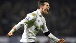 Joe Cole fez o dele pelo West Ham, mas ‘pombo sem asa’ de Bale deu vitória ao Tottenham Joe Cole fez o dele pelo West Ham, mas ‘pombo sem asa’ de Bale deu vitória ao Tottenham