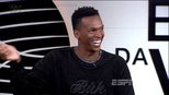 Jô relembra briga com vassouras entre ex-companheiros de Corinthians: 'Parecia Star Wars' Jô relembra briga com vassouras entre ex-companheiros de Corinthians: 'Parecia Star Wars'