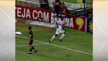Luis Fabiano foi expulso, mas São Paulo venceu Corinthians com gol de calcanhar de Simplício Luis Fabiano foi expulso, mas São Paulo venceu Corinthians com gol de calcanhar de Simplício