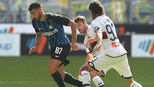 No sufoco, Inter de Milão vence Genoa e segue na caça aos líderes No sufoco, Inter de Milão vence Genoa e segue na caça aos líderes
