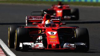Vettel e Raikkonen saem satisfeitos com desempenho da Ferrari desta sexta: 'Tivemos uma manhã decente' Veja os melhores momentos da vitória de Vettel no GP da Hungria