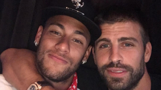 Piqué diz que não se sente traído por Neymar e que 'Se queda' foi um blefe Piqué: 'Foi uma opinião pessoal. Quem tem que comunicar se fica ou não é Neymar'
