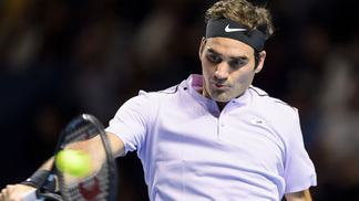 Federer pode voltar a jogar torneios de saibro em 2018 Veja lances da vitória de Roger Federer sobre David Goffin por 2 sets a 0 pelo ATP 500 de Basel