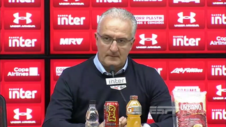 Dorival quer liderança de Cueva e deposita confiança em Wellington Nem Dorival em coletiva, após vitória sobre o Vasco
