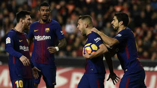 Presidente da liga espanhola diz que Barça seguirá no torneio por muitos anos Barcelona, Valencia, Messi, Alba, 2017