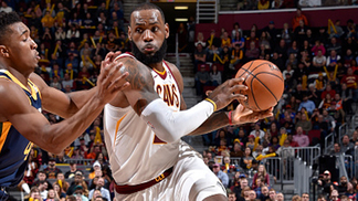 Como troca com os Cavs deixa Lakers mais próximos de terem LeBron e Paul George LeBron James Cavaliers Jazz NBA 16/12/17