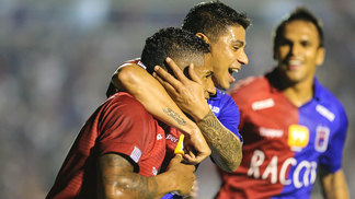 O ‘lado B’ da elitização do futebol brasileiro Gols de Paraná Clube 2 x 0 Luverdense