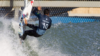 Medina elogia piscina com ondas de Slater e a vê como boa opção para Olimpíada de 2020 Medina campeão e Filipinho vice; veja os melhores momentos do campeonato na 'piscina' de Kelly Slater