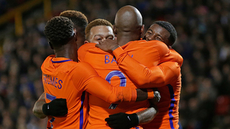 Sem estrelas, Holanda vence a Escócia em amistoso fora de casa Holanda venceu a Escócia