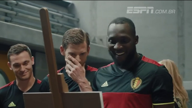 Após 'garrancho' de Lukaku, seleção belga pede ajuda de público para desenho de mascote Após 'garrancho' de Lukaku, seleção belga pede ajuda de público para desenho de mascote