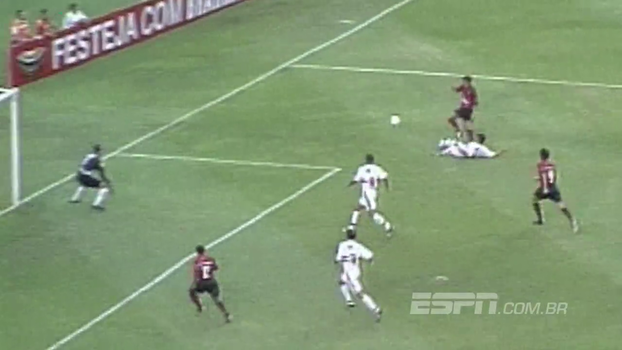 Em 2003, Tardelli fez, mas Edílson marcou dois e garantiu a virada do Fla sobre o São Paulo Em 2003, Tardelli fez, mas Edílson marcou dois e garantiu a virada do Fla sobre o São Paulo