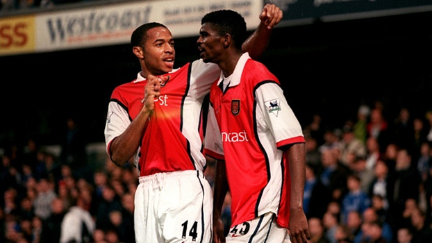 Ele é perigooooso! Em 1999, Kanu fez três e Arsenal bateu Chelsea no Stamford Bridge Ele é perigooooso! Em 1999, Kanu fez três e Arsenal bateu Chelsea no Stamford Bridge
