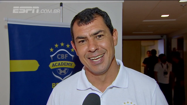 Campeão brasileiro, Carille participa do CBF Academy, dá aula para 'alunos' gabaritados e comenta futuro Campeão brasileiro, Carille participa do CBF Academy, dá aula para 'alunos' gabaritados e comenta futuro