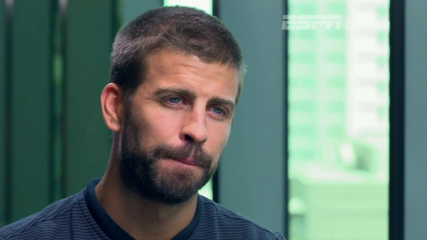 Piqué diz que Neymar não está decidido: 'O que quer? Mais dinheiro? Ganhar títulos?' Piqué diz que Neymar não está decidido: 'O que quer? Mais dinheiro? Ganhar títulos?'