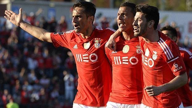 Português: Gols de Arouca 1 x 3 Benfica Assista aos gols da vitória do Benfica por 3 a 1 sobre o Arouca