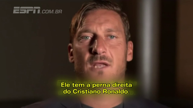 Perna direita de CR7, visão de Messi, técnica de Zidane e mais: Totti monta seu ‘camisa 10 ideal’ Perna direita de CR7, visão de Messi, técnica de Zidane e mais: Totti monta seu ‘camisa 10 ideal’