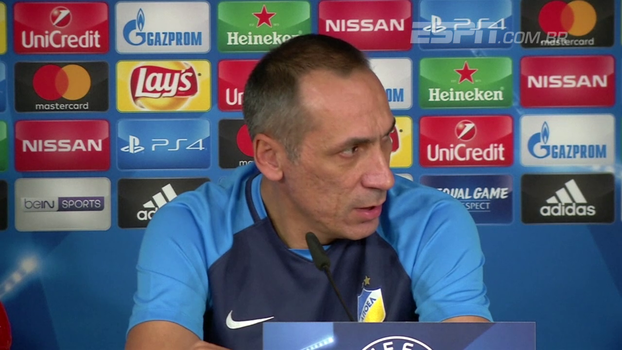 Técnico do APOEL promete entrega contra o Real Madrid, mas admite: 'Precisamos ser realistas' Técnico do APOEL promete entrega contra o Real Madrid, mas admite: 'Precisamos ser realistas'