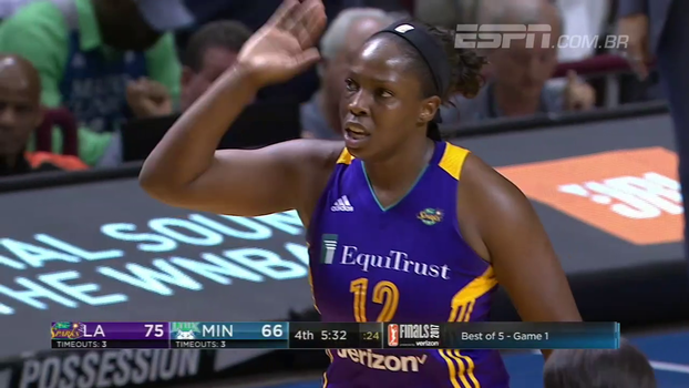 Em jogo emocionante, Sparks vencem o Lynx no jogo 1 da final da WNBA Em jogo emocionante, Sparks vencem o Lynx no jogo 1 da final da WNBA