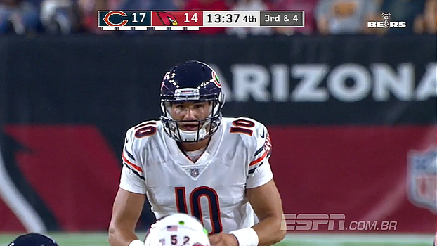 Com alguns erros do novato Trubisky, Bears vencem Cardinals Com alguns erros do novato Trubisky, Bears vencem Cardinals