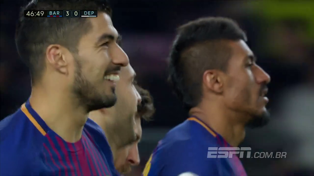 Coisa linda! Veja como Paulinho participou do 'tiki taka' no terceiro gol do Barcelona Coisa linda! Veja como Paulinho participou do 'tiki taka' no terceiro gol do Barcelona
