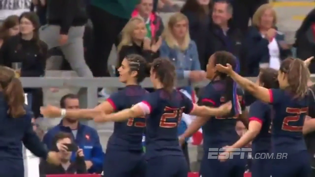 Que festa! Mesmo com 3º lugar, time feminino de rugby da França é ovacionado pela torcida Que festa! Mesmo com 3º lugar, time feminino de rugby da França é ovacionado pela torcida