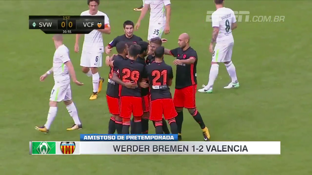 Goleiro e zagueiro se atrapalham, Valencia marca e vence Werder Bremen em amistoso de pré-temporada Goleiro e zagueiro se atrapalham, Valencia marca e vence Werder Bremen em amistoso de pré-temporada