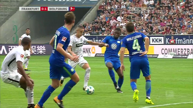 Wolfsburg vence o Eintracht Frankfurt fora de casa e conquista os primeiros pontos na Bundesliga Assista aos melhores momentos da vitória do Wolfsburg sobre o Eintracht Frankfurt por 1 a 0!
