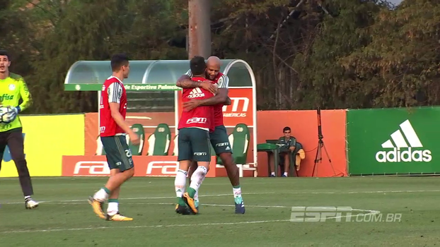 Clima bom, treino 'alternativo' e presença de Felipe Melo: Edu de Meneses traz tudo sobre o dia do Palmeiras Clima bom, treino 'alternativo' e presença de Felipe Melo: Edu de Meneses traz tudo sobre o dia do Palmeiras