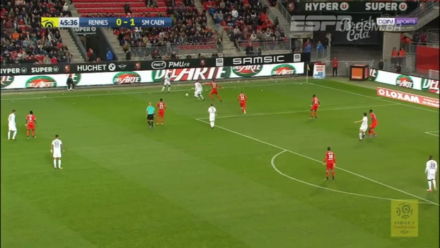 Com gol contra, Caen derrota Rennes fora de casa e cola na zona da Champions League Com gol contra, Caen derrota Rennes fora de casa e cola na zona da Champions League