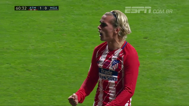 Para a história! Correa deixa marcador no chão e toca para Griezmann fazer o primeiro gol do novo estádio do Atlético Para a história! Correa deixa marcador no chão e toca para Griezmann fazer o primeiro gol do novo estádio do Atlético
