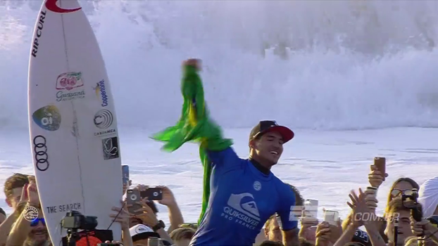 Gabriel Medina é campeão em Hossegor e entra na briga pelo título mundial a duas etapas do fim Gabriel Medina é campeão em Hossegor e entra na briga pelo título mundial a duas etapas do fim
