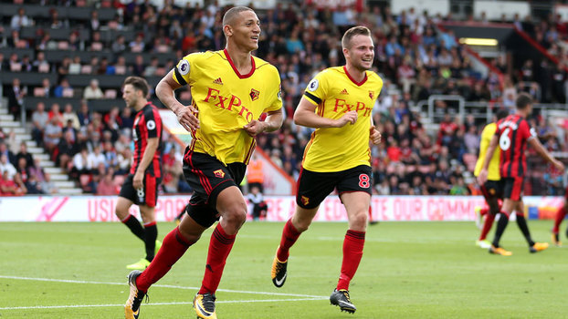 Chapéu, caneta, corte de letra e gol: veja como Richarlison encheu os olhos na estreia de titular Chapéu, caneta, corte de letra e gol: veja como Richarlison encheu os olhos na estreia de titular