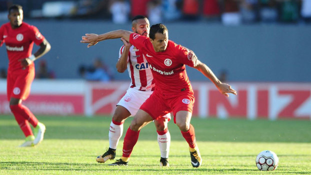 Série B: Gol de Náutico 0 x 1 Internacional Assista ao gol da vitória do Internacional sobre o Náutico por 1 a 0!