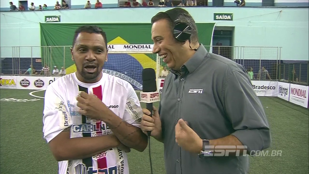 Leandro garante ser mais bonito que Reynaldo Gianecchini: 'Estou bem demais' Leandro garante ser mais bonito que Reynaldo Gianecchini: 'Estou bem demais'