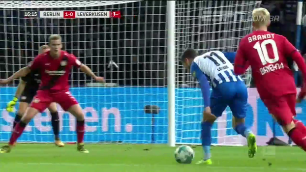 Com golaço e jogada inteligente de lateral, Hertha Berlin supera o Bayer Leverkusen Com golaço e jogada inteligente de lateral, Hertha Berlin supera o Bayer Leverkusen