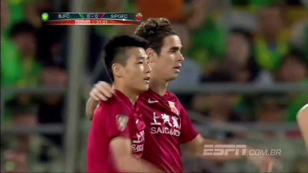 Chinês: Lances de Beijing Guoan 0 x 1 Shanghai SIPG Veja lances da vitória do Shanghai SIPG sobre o Beijing Guoan por 1 a 0 pelo Chinês