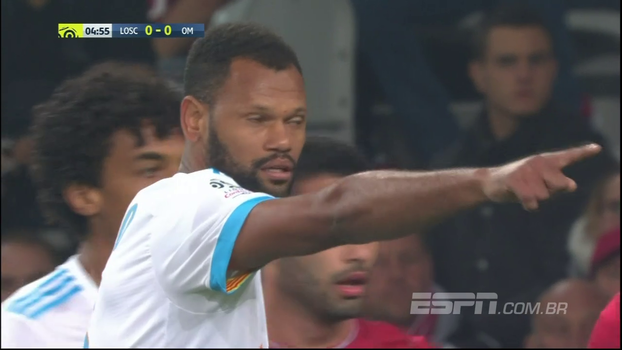 Mesmo com trio brasileiro de titular, Lille perde para o Olympique; veja o gol em bela jogada ensaiada Mesmo com trio brasileiro de titular, Lille perde para o Olympique; veja o gol em bela jogada ensaiada