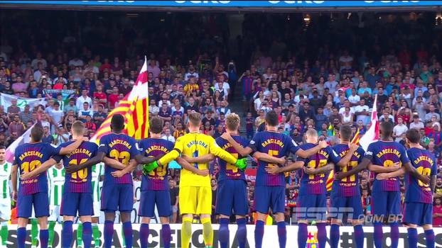 Com minuto de silêncio emocionante, Barcelona e Betis homenageiam vítimas de atentado terrorista Com minuto de silêncio emocionante, Barcelona e Betis homenageiam vítimas de atentado terrorista