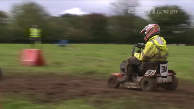 Que loucura! 'Piloto' de Luxemburgo é campeão no torneio mundial de cortadores de grama Que loucura! 'Piloto' de Luxemburgo é campeão no torneio mundial de cortadores de grama