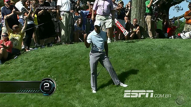 Defesa de Tim Howard, linda jogada de Tiger Woods, e interceptação na NFL nos melhores lances de domingo Veja os melhores lances deste domingo no mundo esportivo no Top 10!