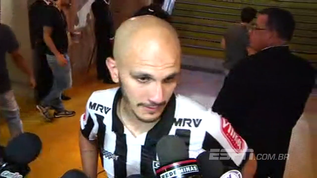 Fábio Santos elogia personalidade do elenco do Atlético-MG: 'Estávamos abatidos, nada como um jogo como esse' Fábio Santos elogia personalidade do elenco do Atlético-MG: 'Estávamos abatidos, nada como um jogo como esse'