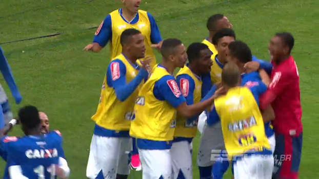 Tempo real: GOL do Cruzeiro! Jonata sobe mais que a marcação e manda para as redes GOL do Cruzeiro! Jonata sobe mais que a marcação e manda para as redes