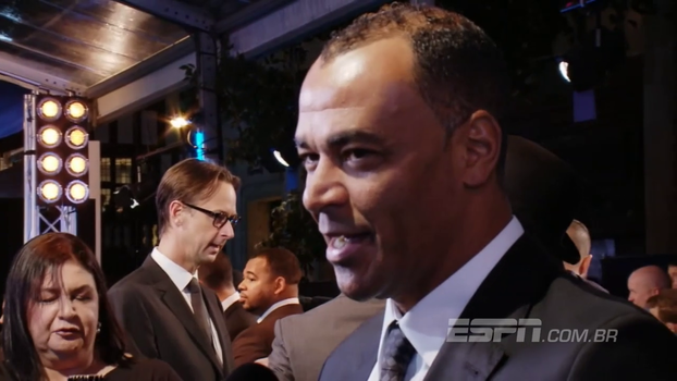 Cafu diz que Neymar cresceu e assumiu postura de líder no PSG: 'Uma das peças principais do futebol mundial' Cafu diz que Neymar cresceu e assumiu postura de líder no PSG: 'Uma das peças principais do futebol mundial'