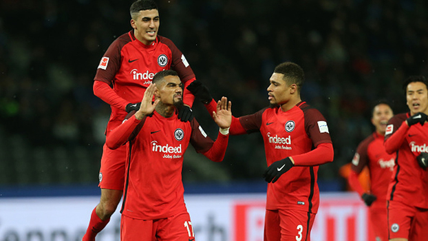 Categoria na canhota de Boateng dá vitória de virada ao Eintracht Frankfurt sobre o Hertha Berlin na Bundesliga Categoria na canhota de Boateng dá vitória de virada ao Eintracht Frankfurt sobre o Hertha Berlin na Bundesliga