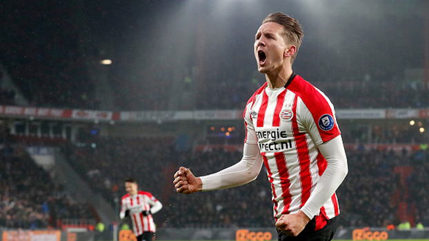 Com gol polêmico, PSV vence Sparta Roterdã e segue líder absoluto no Holandês Com gol polêmico, PSV vence Sparta Roterdã e segue líder absoluto no Holandês