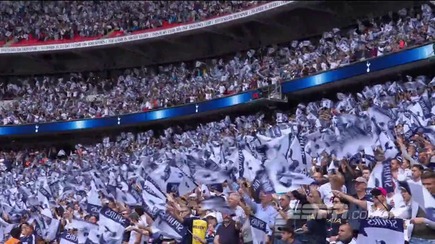 Wembley agora é do Tottenham: torcida dos ‘Spurs’ faz linda festa com bandeiras, assista Wembley agora é do Tottenham: torcida dos ‘Spurs’ faz linda festa com bandeiras, assista