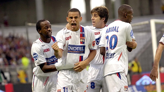 Gols de Juninho Pernambucano, Fred e Malouda deram vitória ao Lyon sobre o Lille em 2006 Gols de Juninho Pernambucano, Fred e Malouda deram vitória ao Lyon sobre o Lille em 2006
