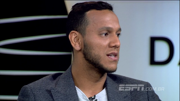 Souza analisa persistência na vida de um jogador: 'Na fase ruim, tem muitos que querem ir para o banco de reserva' Souza analisa persistência na vida de um jogador: 'Na fase ruim, tem muitos que querem ir para o banco de reserva'